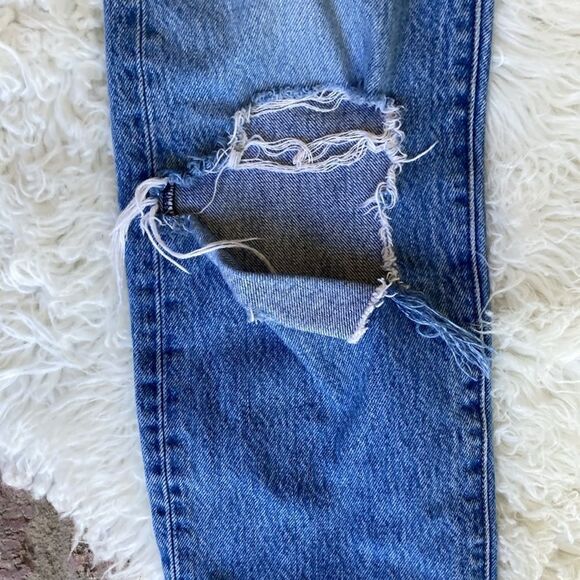 COPY - Levi’s Wedgie Straight Cropped Button Fly Distressed Raw Hem Jeans Women… - Picture 13 of 16